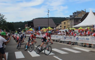 Une ode au cyclisme, au Jura et à Pasteur