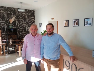 Les générations se suivent, la fruitière reste