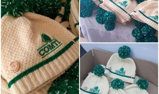 Laine comtoise dans le bonnet Comté