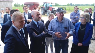 « La volonté commune d’assurer la prospérité agricole » : le commissaire européen Serafin dans le Jura