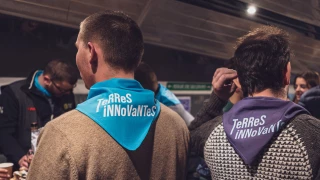 Les jeunes agriculteurs chassent les caricatures